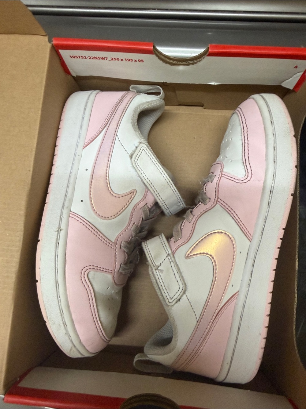 Nike Pink and White Kids Low-Top Sneakers with Iridescent Swoosh